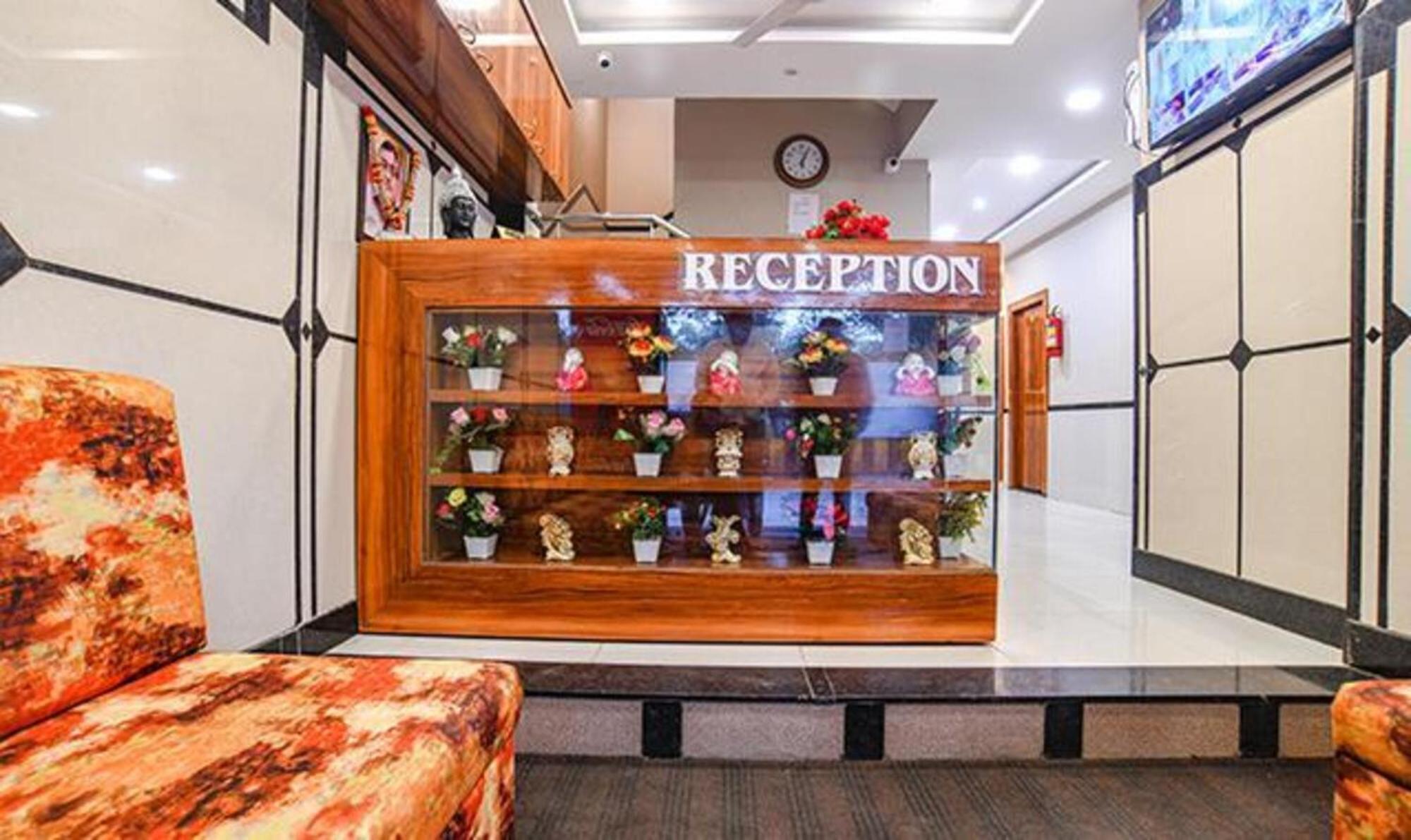 Fabhotel Royal Palace Indore Exterior foto